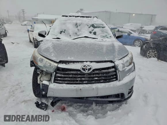 ✅ 2015 Toyota Highlander XLE • VIN: 5TDJKRFH5FS093880 • Lot: 95603145. Wystawiony na Copart z przebiegiem 169 762 mil. Bezpłatny archiwum sprzedaży aukcyjnych z USA i szczegółowy raport historii pojazdu na DreamBid. Zdjęcie 5.