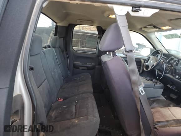 2009 Chevrolet Silverado 1500 LT z VIN 1GCEC29C89Z229203, wystawiony jako Copart lot #47393705 z przebiegiem 283 418 mil mil oraz Czysty tytuł • Clean title. Historia ofert i sprzedaży dostępna na DreamBid. Obrazek 10.