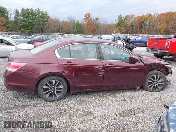 ✅ 2011 Honda Accord LX • VIN: 1HGCP2F36BA041723 • Lot: 43616992. Listed on IAAI with 63,400 mi. Free auction sales archive from the USA and detailed vehicle history report at DreamBid. Image 13.