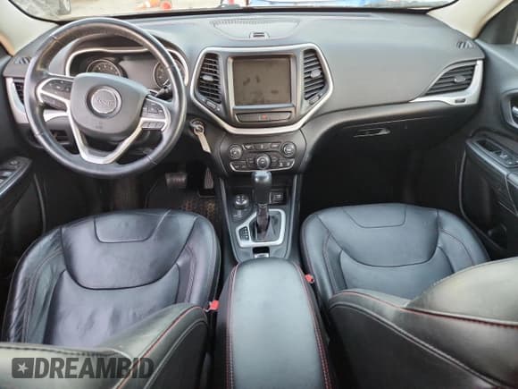 ✅ 2014 Jeep Cherokee Trailhawk • VIN: 1C4PJMBS0EW130141 • Lot: 87306325. Wystawiony na Copart z przebiegiem 98 287 mil. Bezpłatny archiwum sprzedaży aukcyjnych z USA i szczegółowy raport historii pojazdu na DreamBid. Zdjęcie 8.