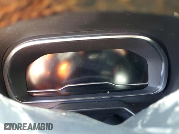 ✅ 2023 Chevrolet Suburban Premier • VIN: 1GNSKFKL9PR513242 • Lot: 84558004. Wystawiony na Copart z przebiegiem Nie podano. Bezpłatny archiwum sprzedaży aukcyjnych z USA i szczegółowy raport historii pojazdu na DreamBid. Zdjęcie 9.