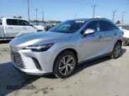 ✅ 2024 Lexus RX 350 • VIN: JTJCHMAA4R2017497 • Лот: 61495545. Опубликован ранее на Copart с пробегом 17 711 миль. Бесплатный доступ к архиву аукционных продаж из США и подробный отчёт об истории автомобиля на DreamBid. Изображение 1.