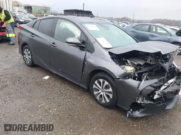 ✅ 2020 Toyota Prius Limited • VIN: JTDKARFP7L3163312 • Lot: 43738073. Wystawiony na IAAI z przebiegiem 215 050 mil. Bezpłatny archiwum sprzedaży aukcyjnych z USA i szczegółowy raport historii pojazdu na DreamBid. Zdjęcie 1.