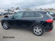 ✅ 2011 Porsche Cayenne • VIN: WP1AA2A2XBLA05624 • Lot: 42075578. Wystawiony na IAAI z przebiegiem 75 778 mil. Bezpłatny archiwum sprzedaży aukcyjnych z USA i szczegółowy raport historii pojazdu na DreamBid. Zdjęcie 14.
