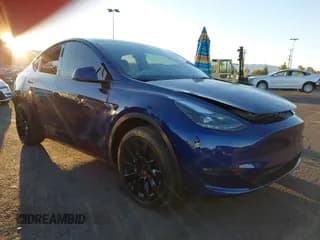 ✅ 2023 Tesla Model Y Long Range • VIN: 7SAYGDEE0PF929050 • Lot: 43544847. Wystawiony na IAAI z przebiegiem 41 002 mil. Bezpłatny archiwum sprzedaży aukcyjnych z USA i szczegółowy raport historii pojazdu na DreamBid. Zdjęcie 1.