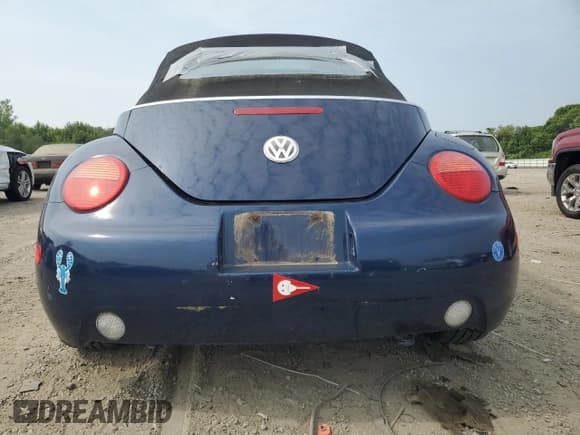 ✅ 2003 Volkswagen Beetle GLS • VIN: 3VWCD21Y33M320512 • Lot: 58901555. Listed on Copart with 58,352 mi. Free auction sales archive from the USA and detailed vehicle history report at DreamBid. Image 6.