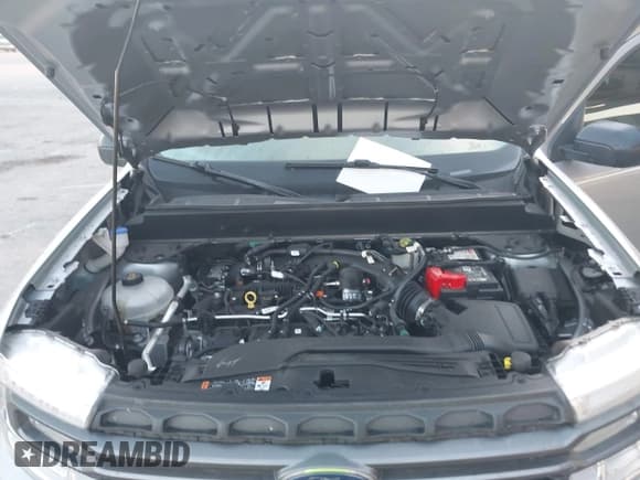 ✅ 2022 Ford Maverick Lariat • VIN: 3FTTW8E98NRA49617 • Lot: 43449408. Wystawiony na IAAI z przebiegiem 34 347 mil. Bezpłatny archiwum sprzedaży aukcyjnych z USA i szczegółowy raport historii pojazdu na DreamBid. Zdjęcie 10.