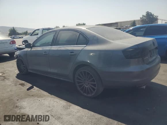 ✅ 2013 Volkswagen Jetta SE • VIN: 3VWDP7AJXDM291796 • Lot: 62010135. Listed on Copart with 135,029 mi. Free auction sales archive from the USA and detailed vehicle history report at DreamBid. Image 2.