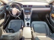 ✅ 2013 Volkswagen Passat SE • VIN: 1VWBH7A3XDC109974 • Лот: 71859515. Опубликован ранее на Copart с пробегом 153 723 миль. Бесплатный доступ к архиву аукционных продаж из США и подробный отчёт об истории автомобиля на DreamBid. Изображение 8.