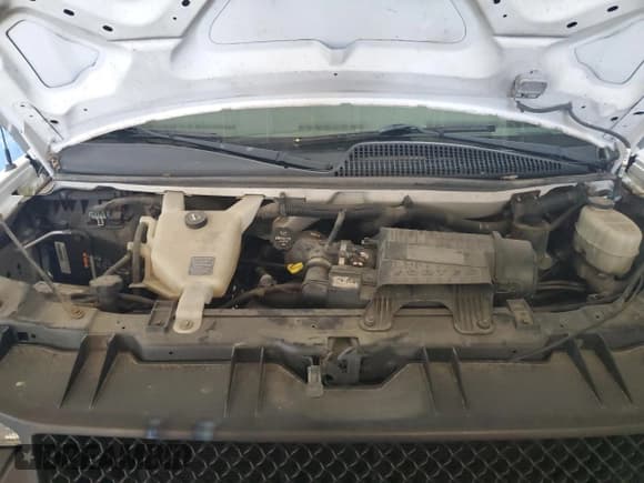 ✅ 2015 Chevrolet Express Cargo • VIN: 1GCWGFCF0F1219441 • Lot: 84630885. Wystawiony na Copart z przebiegiem 163 050 mil. Bezpłatny archiwum sprzedaży aukcyjnych z USA i szczegółowy raport historii pojazdu na DreamBid. Zdjęcie 12.