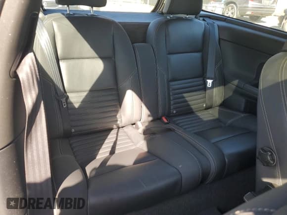 ✅ 2013 Volvo C30 T5 • VIN: YV1672MK7D2310521 • Lot: 77880234. Wystawiony na Copart z przebiegiem 134 671 mil. Bezpłatny archiwum sprzedaży aukcyjnych z USA i szczegółowy raport historii pojazdu na DreamBid. Zdjęcie 10.