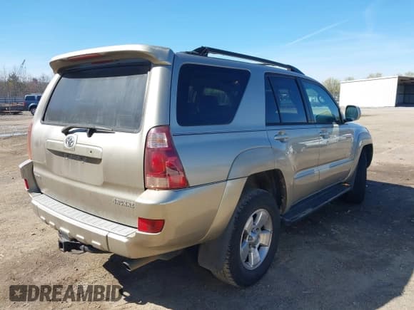 ✅ 2005 Toyota 4Runner Limited • VIN: JTEZT17R658006723 • Лот: 41868309. Опубликован ранее на IAAI с пробегом 226 465 миль. Бесплатный доступ к архиву аукционных продаж из США и подробный отчёт об истории автомобиля на DreamBid. Изображение 4.