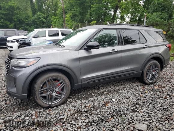✅ 2025 Ford Explorer ST-Line • VIN: 1FMUK8KH4SGB40054 • Lot: 71511465. Wystawiony na Copart z przebiegiem 3 701 mil. Bezpłatny archiwum sprzedaży aukcyjnych z USA i szczegółowy raport historii pojazdu na DreamBid. Zdjęcie 1.