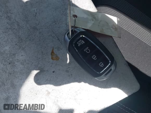 ✅ 2024 Hyundai Venue SEL • VIN: KMHRC8A34RU314435 • Lot: 42118806. Listed on IAAI with 6,455 mi. Free auction sales archive from the USA and detailed vehicle history report at DreamBid. Image 11.