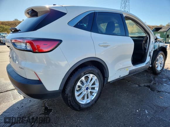 ✅ 2021 Ford Escape SE • VIN: 1FMCU9G61MUB27284 • Лот: 90611175. Опубликован ранее на Copart с пробегом 41 752 миль. Бесплатный доступ к архиву аукционных продаж из США и подробный отчёт об истории автомобиля на DreamBid. Изображение 3.