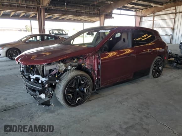 ✅ 2024 BMW iX M60 • VIN: WB533CF08RCN58389 • Лот: 87280935. Опубликован ранее на Copart с пробегом 23 371 миль. Бесплатный доступ к архиву аукционных продаж из США и подробный отчёт об истории автомобиля на DreamBid. Изображение 1.