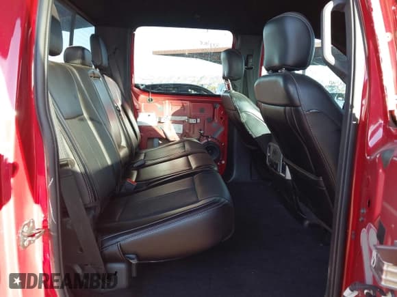 ✅ 2020 Ford F-150 XL • VIN: 1FTEW1E47LFC23482 • Lot: 42526426. Wystawiony na IAAI z przebiegiem 69 456 mil. Bezpłatny archiwum sprzedaży aukcyjnych z USA i szczegółowy raport historii pojazdu na DreamBid. Zdjęcie 8.