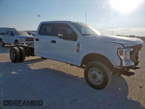 ✅ 2022 Ford F-350 • VIN: 1FD8W3HN0NEF89950 • Лот: 66530595. Опубликован ранее на Copart с пробегом 64 635 миль. Бесплатный доступ к архиву аукционных продаж из США и подробный отчёт об истории автомобиля на DreamBid. Изображение 4.