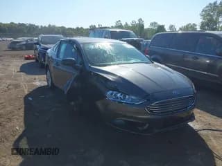 ✅ 2018 Ford Fusion SE • VIN: 3FA6P0LU6JR124351 • Lot: 43196507. Listed on IAAI with 79,873 mi. Free auction sales archive from the USA and detailed vehicle history report at DreamBid. Image 1.