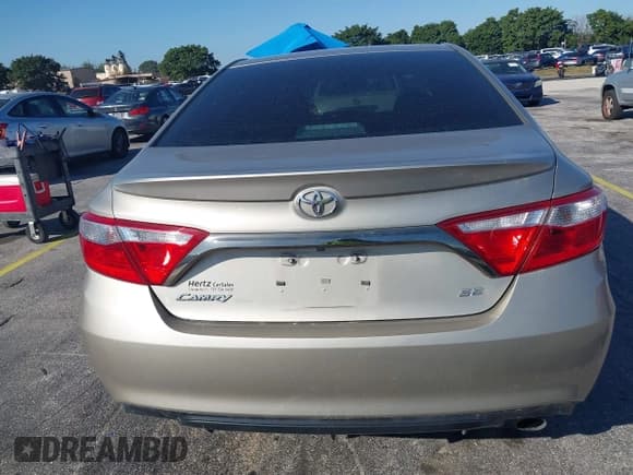 ✅ 2016 Toyota Camry XLE • VIN: 4T1BF1FK7GU170280 • Лот: 43706216. Опубликован ранее на IAAI с пробегом 114 039 миль. Бесплатный доступ к архиву аукционных продаж из США и подробный отчёт об истории автомобиля на DreamBid. Изображение 16.