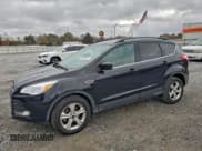 ✅ 2016 Ford Escape SE • VIN: 1FMCU0GX9GUB06174 • Lot: 93429345. Wystawiony na Copart z przebiegiem 83 092 mil. Bezpłatny archiwum sprzedaży aukcyjnych z USA i szczegółowy raport historii pojazdu na DreamBid. Zdjęcie 1.