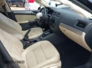 ✅ 2017 Volkswagen Jetta SE • VIN: 3VWB67AJ2HM235965 • Lot: 43074109. Listed on IAAI with 115,974 mi. Free auction sales archive from the USA and detailed vehicle history report at DreamBid. Image 5.