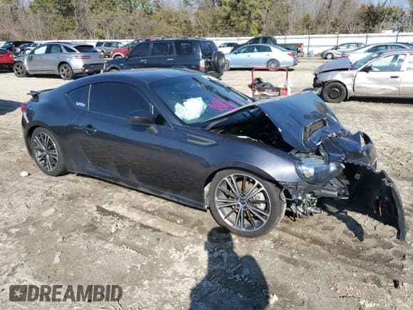 ✅ 2015 Subaru BRZ Premium • VIN: JF1ZCAB1XF9606779 • Lot: 43728665. Wystawiony na Copart z przebiegiem Nie podano. Bezpłatny archiwum sprzedaży aukcyjnych z USA i szczegółowy raport historii pojazdu na DreamBid. Zdjęcie 4.