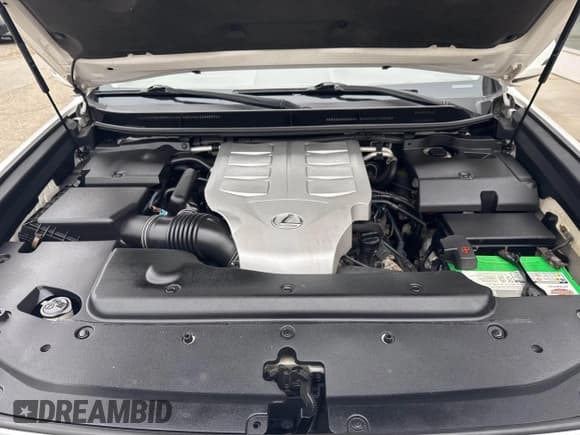 ✅ 2011 Lexus GX 460 • VIN: JTJBM7FXXB5032970 • Лот: 41819709. Опубликован ранее на IAAI с пробегом 197 182 миль. Бесплатный доступ к архиву аукционных продаж из США и подробный отчёт об истории автомобиля на DreamBid. Изображение 10.