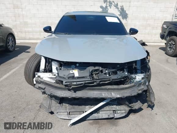 2025 Honda Accord Sport-L z VIN 1HGCY2F77SA030472, wystawiony jako IAAI lot #43165270 z przebiegiem 11 914 mil mil oraz . Historia ofert i sprzedaży dostępna na DreamBid. Obrazek 13.