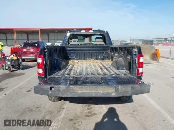 ✅ 2023 Ford F-150 XL • VIN: 1FTNF1E86PKE12110 • Lot: 43099084. Listed on IAAI with 30,340 mi. Free auction sales archive from the USA and detailed vehicle history report at DreamBid. Image 18.