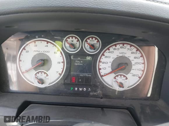 ✅ 2010 Dodge 1500 Laramie • VIN: 1D7RV1GTXAS150532 • Lot: 42010395. Wystawiony na IAAI z przebiegiem 142 776 mil. Bezpłatny archiwum sprzedaży aukcyjnych z USA i szczegółowy raport historii pojazdu na DreamBid. Zdjęcie 15.