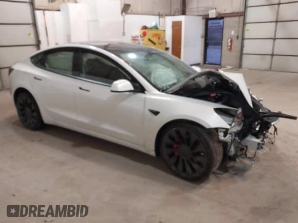 ✅ 2021 Tesla Model 3 Performance • VIN: 5YJ3E1ECXMF991836 • Lot: 41830519. Wystawiony na IAAI z przebiegiem Nie podano. Bezpłatny archiwum sprzedaży aukcyjnych z USA i szczegółowy raport historii pojazdu na DreamBid. Zdjęcie 1.
