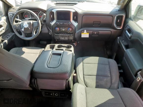 ✅ 2019 Chevrolet Silverado 1500 Custom Trail Boss • VIN: 3GCPYCEF4KG139844 • Lot: 84975925. Wystawiony na Copart z przebiegiem Nie podano. Bezpłatny archiwum sprzedaży aukcyjnych z USA i szczegółowy raport historii pojazdu na DreamBid. Zdjęcie 8.