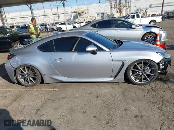 ✅ 2022 Subaru BRZ Limited • VIN: JF1ZDBE18N9703315 • Lot: 43635030. Listed on IAAI with 29,208 mi. Free auction sales archive from the USA and detailed vehicle history report at DreamBid. Image 14.