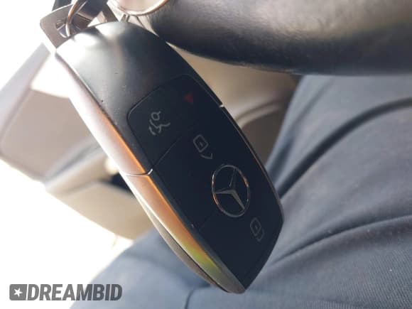 ✅ 2019 Mercedes-Benz A 220 • VIN: WDD3G4EB6KW020804 • Лот: 41731423. Опубликован ранее на IAAI с пробегом 57 311 миль. Бесплатный доступ к архиву аукционных продаж из США и подробный отчёт об истории автомобиля на DreamBid. Изображение 11.