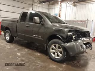 ✅ 2009 Nissan Titan SE • VIN: 1N6BA06C09N302294 • Lot: 42413356. Wystawiony na IAAI z przebiegiem 308 985 mil. Bezpłatny archiwum sprzedaży aukcyjnych z USA i szczegółowy raport historii pojazdu na DreamBid. Zdjęcie 1.