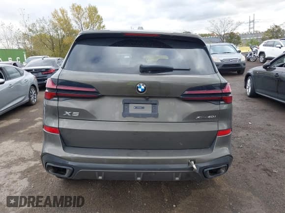 ✅ 2025 BMW X5 xDrive40i • VIN: 5UX23EU09S9W48828 • Lot: 43358727. Wystawiony na IAAI z przebiegiem 35 110 mil. Bezpłatny archiwum sprzedaży aukcyjnych z USA i szczegółowy raport historii pojazdu na DreamBid. Zdjęcie 16.