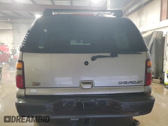 ✅ 2003 Chevrolet Suburban Z71 • VIN: 3GNFK16Z93G114845 • Лот: 88634725. Опубликован ранее на Copart с пробегом 178 507 миль. Бесплатный доступ к архиву аукционных продаж из США и подробный отчёт об истории автомобиля на DreamBid. Изображение 6.
