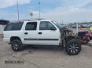 ✅ 2004 Chevrolet Suburban LT • VIN: 3GNGK26U24G303577 • Lot: 42881307. Wystawiony na IAAI z przebiegiem Nie podano. Bezpłatny archiwum sprzedaży aukcyjnych z USA i szczegółowy raport historii pojazdu na DreamBid. Zdjęcie 13.