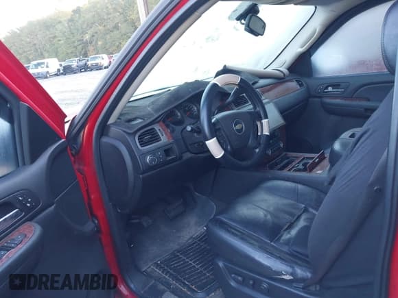 ✅ 2008 Chevrolet Avalanche 1LT • VIN: 3GNEC12038G163949 • Лот: 43600339. Опубликован ранее на IAAI с пробегом 288 893 миль. Бесплатный доступ к архиву аукционных продаж из США и подробный отчёт об истории автомобиля на DreamBid. Изображение 5.