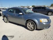 ✅ 2010 Dodge Avenger R/T • VIN: 1B3CC5FB0AN118887 • Лот: 80849344. Опубликован ранее на Copart с пробегом 175 565 миль. Бесплатный доступ к архиву аукционных продаж из США и подробный отчёт об истории автомобиля на DreamBid. Изображение 4.