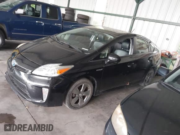 ✅ 2013 Toyota Prius One • VIN: JTDKN3DU8D5613162 • Lot: 42868609. Listed on IAAI with 176,163 mi. Free auction sales archive from the USA and detailed vehicle history report at DreamBid. Image 2.