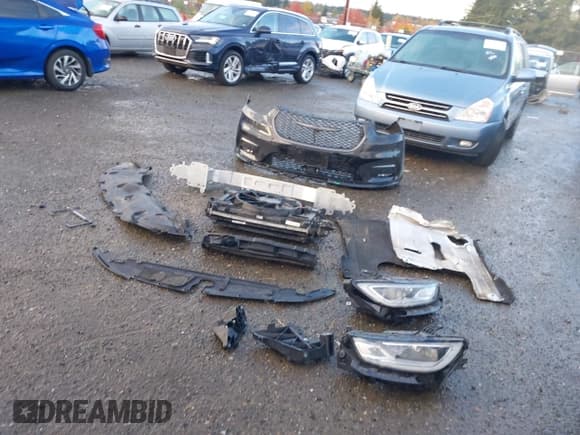 ✅ 2023 Chrysler Pacifica Hybrid Touring L • VIN: 2C4RC1L71PR589069 • Lot: 43541878. Listed on IAAI with 79,343 mi. Free auction sales archive from the USA and detailed vehicle history report at DreamBid. Image 12.