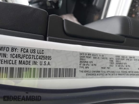 ✅ 2020 Jeep Grand Cherokee Overland • VIN: 1C4RJFCG7LC425895 • Lot: 43010685. Listed on IAAI with 50,820 mi. Free auction sales archive from the USA and detailed vehicle history report at DreamBid. Image 9.