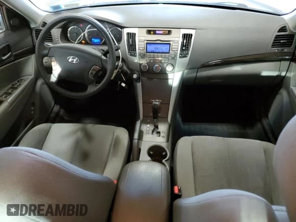 ✅ 2010 Hyundai Sonata GLS • VIN: 5NPET4AC6AH641896 • Лот: 79348074. Опубликован ранее на Copart с пробегом 93 751 миль. Бесплатный доступ к архиву аукционных продаж из США и подробный отчёт об истории автомобиля на DreamBid. Изображение 8.