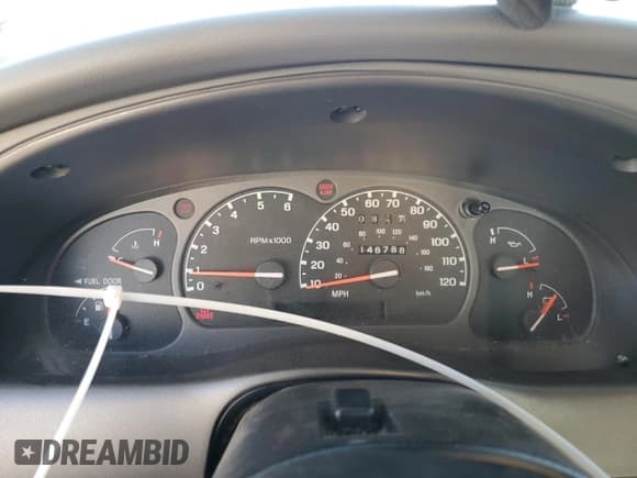 ✅ 2001 Mazda B-Series SX • VIN: 4F4YR12C21TM09582 • Lot: 84510354. Listed on Copart with 146,788 mi. Free auction sales archive from the USA and detailed vehicle history report at DreamBid. Image 9.