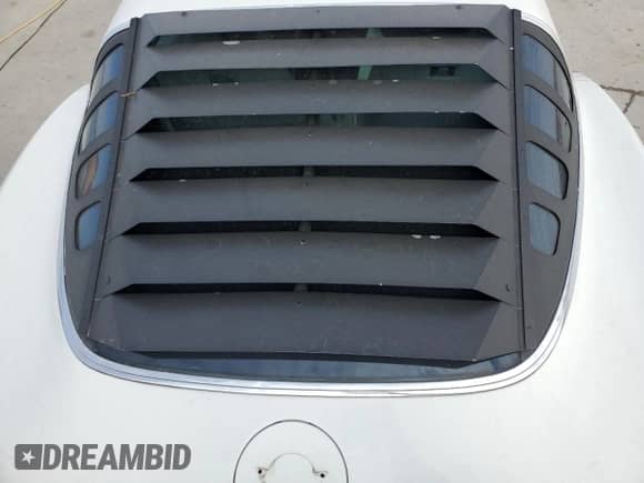 1978 Chevrolet Corvette z VIN 1Z87L8S425311, wystawiony jako Copart lot #41871705 z przebiegiem 71 787 mil mil oraz Szkoda całkowita • Salvage title. Historia ofert i sprzedaży dostępna na DreamBid. Obrazek 10.