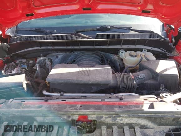 ✅ 2020 Chevrolet Silverado 1500 Custom • VIN: 1GCRWBEF3LZ104268 • Lot: 42083062. Wystawiony na IAAI z przebiegiem 85 582 mil. Bezpłatny archiwum sprzedaży aukcyjnych z USA i szczegółowy raport historii pojazdu na DreamBid. Zdjęcie 10.