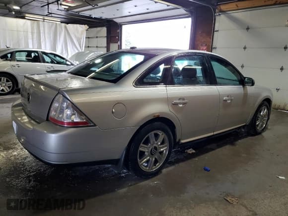 ✅ 2009 Mercury Sable Premier • VIN: 1MEHM42W59G629921 • Лот: 81381405. Опубликован ранее на Copart с пробегом 177 051 миль. Бесплатный доступ к архиву аукционных продаж из США и подробный отчёт об истории автомобиля на DreamBid. Изображение 3.