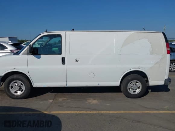 ✅ 2014 Chevrolet Express Cargo • VIN: 1GCWGFCB6E1131070 • Лот: 43150748. Опубликован ранее на IAAI с пробегом 73 635 миль. Бесплатный доступ к архиву аукционных продаж из США и подробный отчёт об истории автомобиля на DreamBid. Изображение 14.